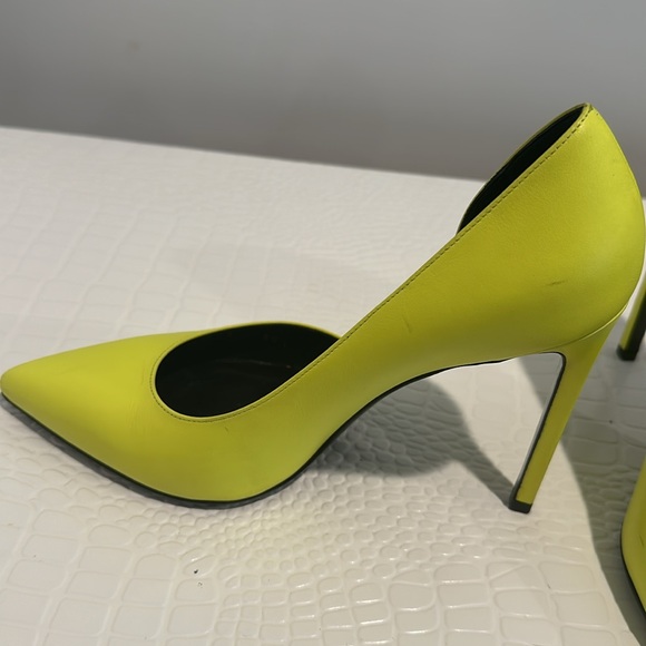 I’m selling used pair of ysl neon yellow heels that have been used about 5 times - Picture 2 of 5